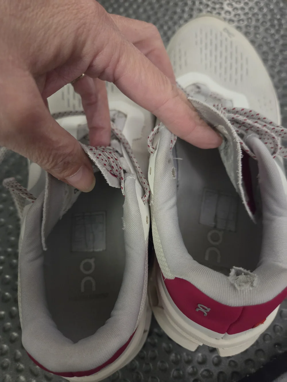 On Running Women's Light Gray Sneakers with Pink Accents